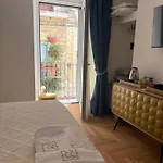 Romirooms Pensión
