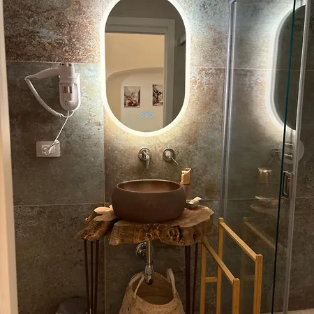 Gasthuis Romirooms 4*