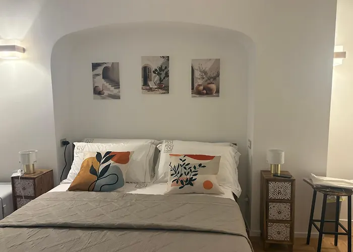 Romirooms Casa de hóspedes 4*